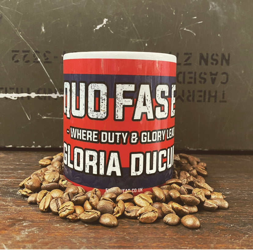 QUO FAS ET GLORIA DUCUNT (ROYAL EN) MUG - Force Wear HQ