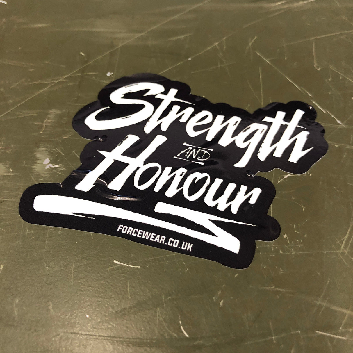 STRENGTH AND HONOUR STICKER 073 - Force Wear HQ